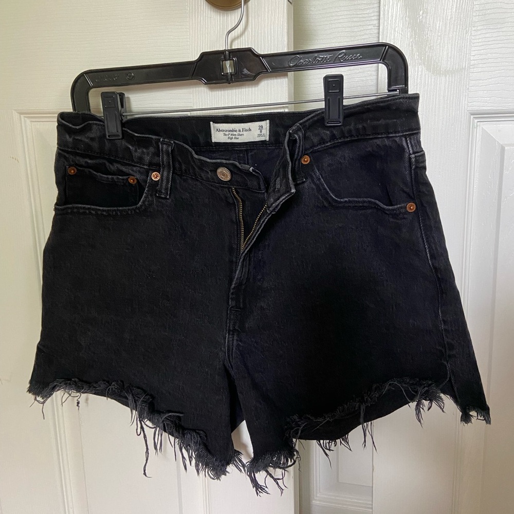 Abercrombie 4” Black Denim Mom Shorts 29